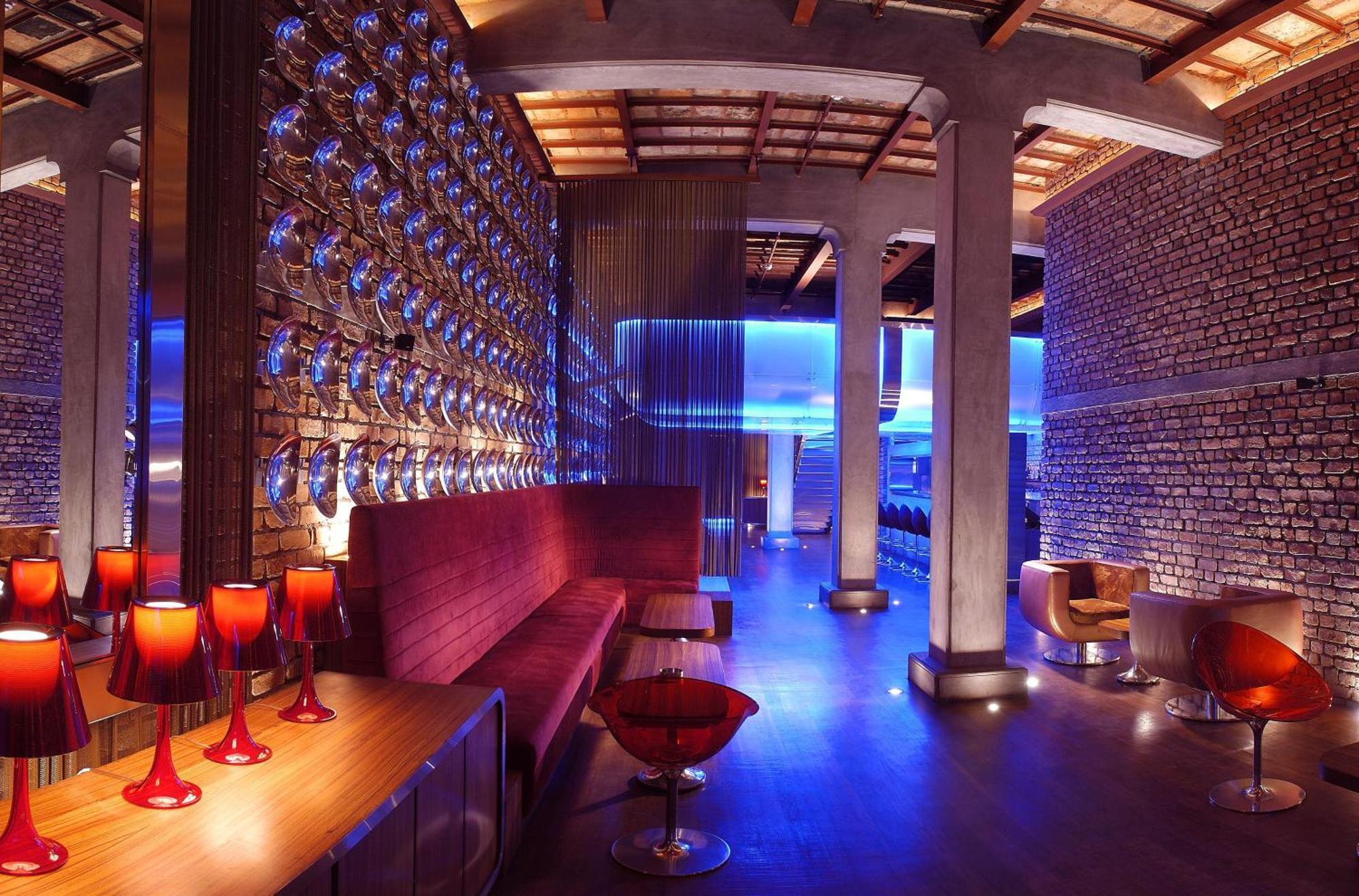 The Park Kolkata Hotel Kültér fotó The interior of the nightclub