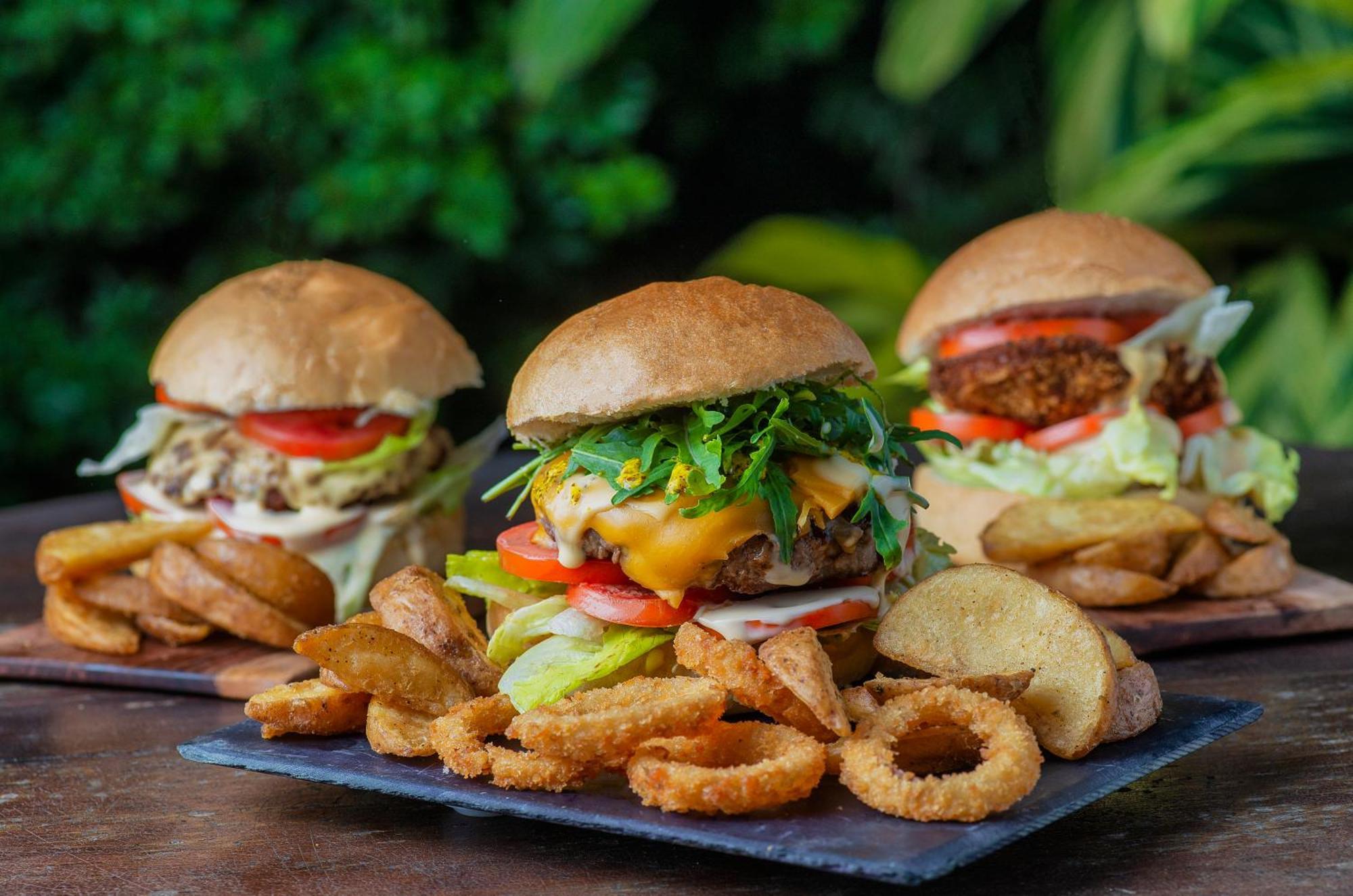 The Park Kolkata Hotel Kültér fotó A selection of burgers from the Burger Kitchen